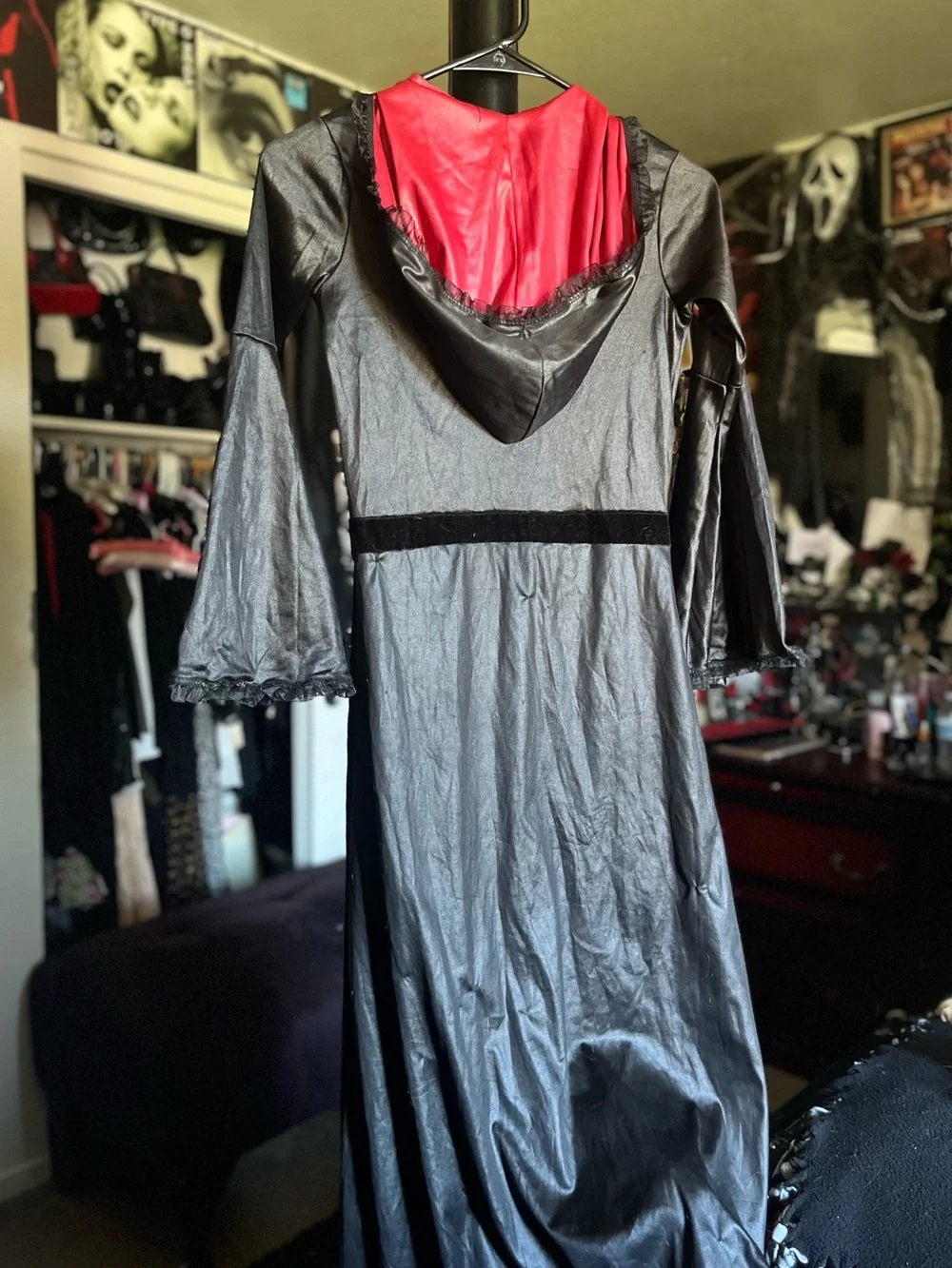 Spirit Halloween Black Dress with Red Lining and Brocade Front - Picture 5 of 6